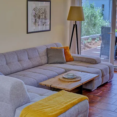 Anovi 1 - Haus Mit Zwei Schlafzimmern By Interhome 別荘 *