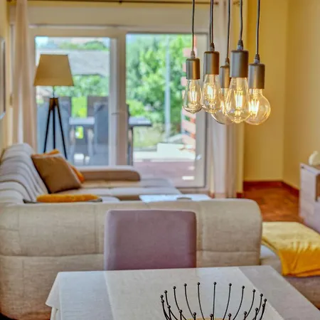 Anovi 1 - Haus Mit Zwei Schlafzimmern By Interhome *